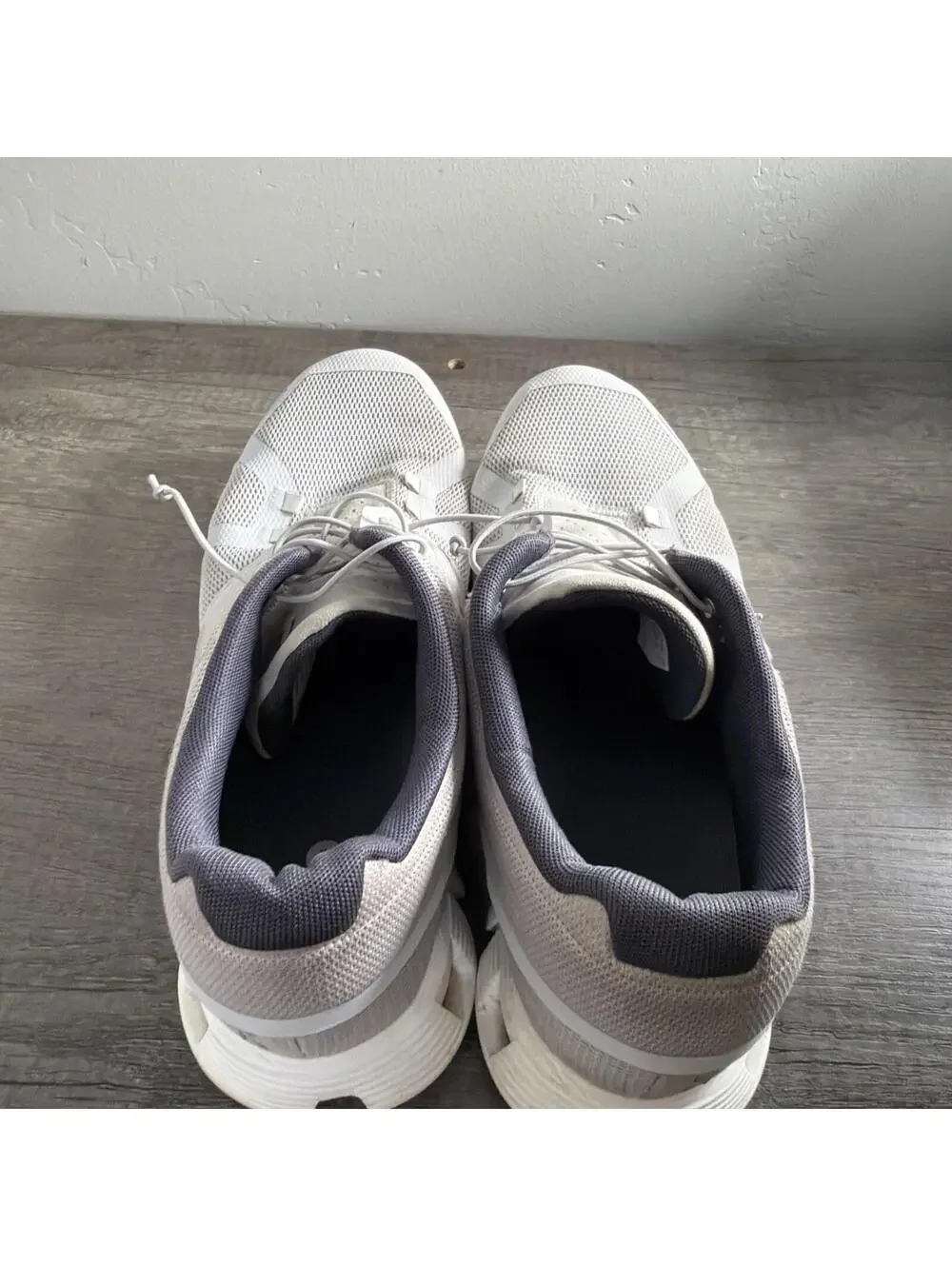 On Cloud 5 Running Shoes Mens Size 10.5 Gray White Lightweight Sneakers Cushion - Picture 5 of 5